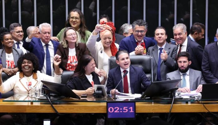 aprovacao_da_pec_6x1_na_camara