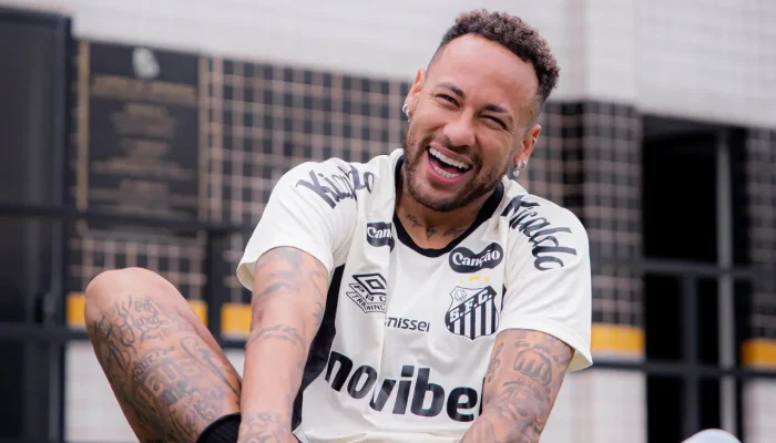 neymar-feliz-treino-santos